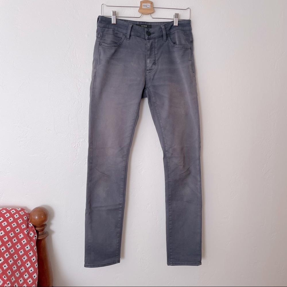 ☀️Neuw slim-cut jeans☀️